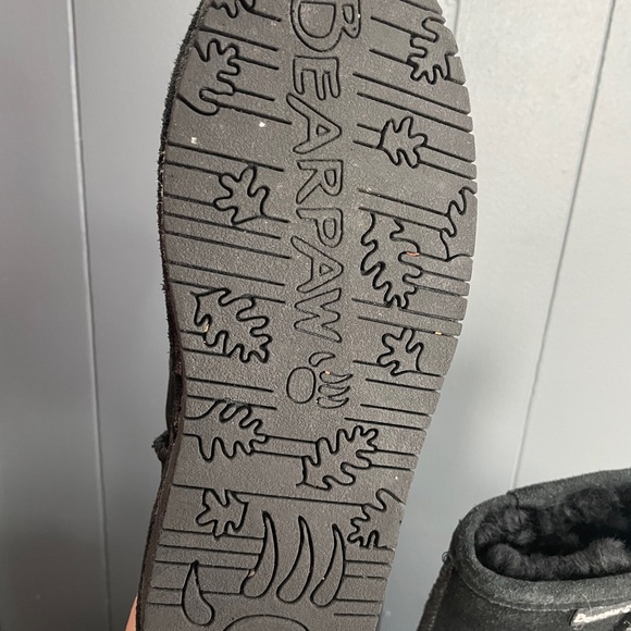 BearPaw Classic Black Boots youth size 4 - Picture 4 of 9